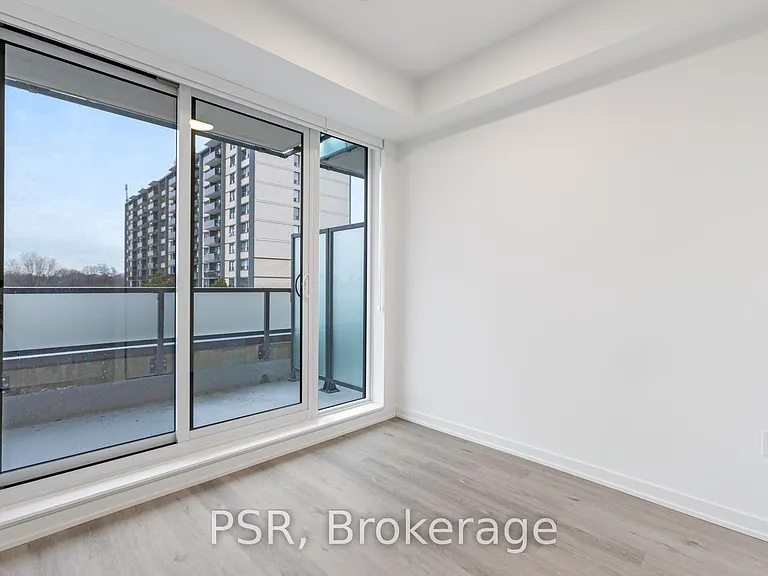 4365 Bloor St W #509 — Photo 11