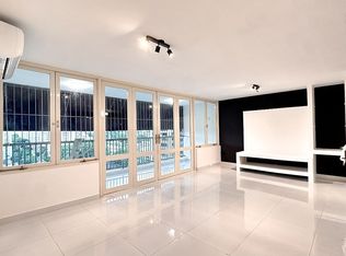 D14 Calle Parkside #6, Guaynabo, PR 00968