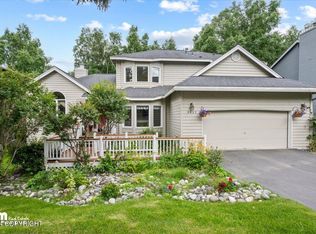 4822 Hunter Dr, Anchorage, AK 99502