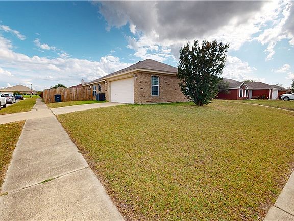 2nd image of 2700 Southwood Dr