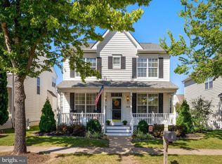 42610 Harris St, Chantilly, VA 20152