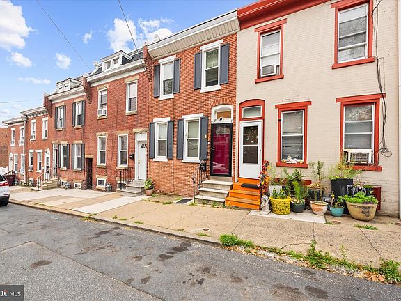 2nd image of 1320 Lancaster Ave