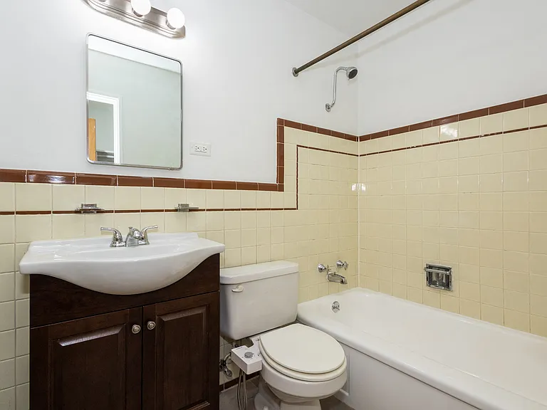 Belmore Apartments — Photo 57