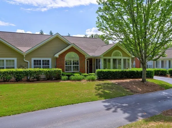 106 Vintage Club Cir, Marietta, GA 30066