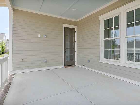 7th image of this home