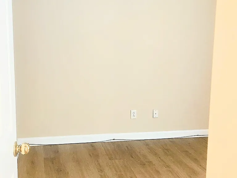 6001 Mullens Dr — Photo 16