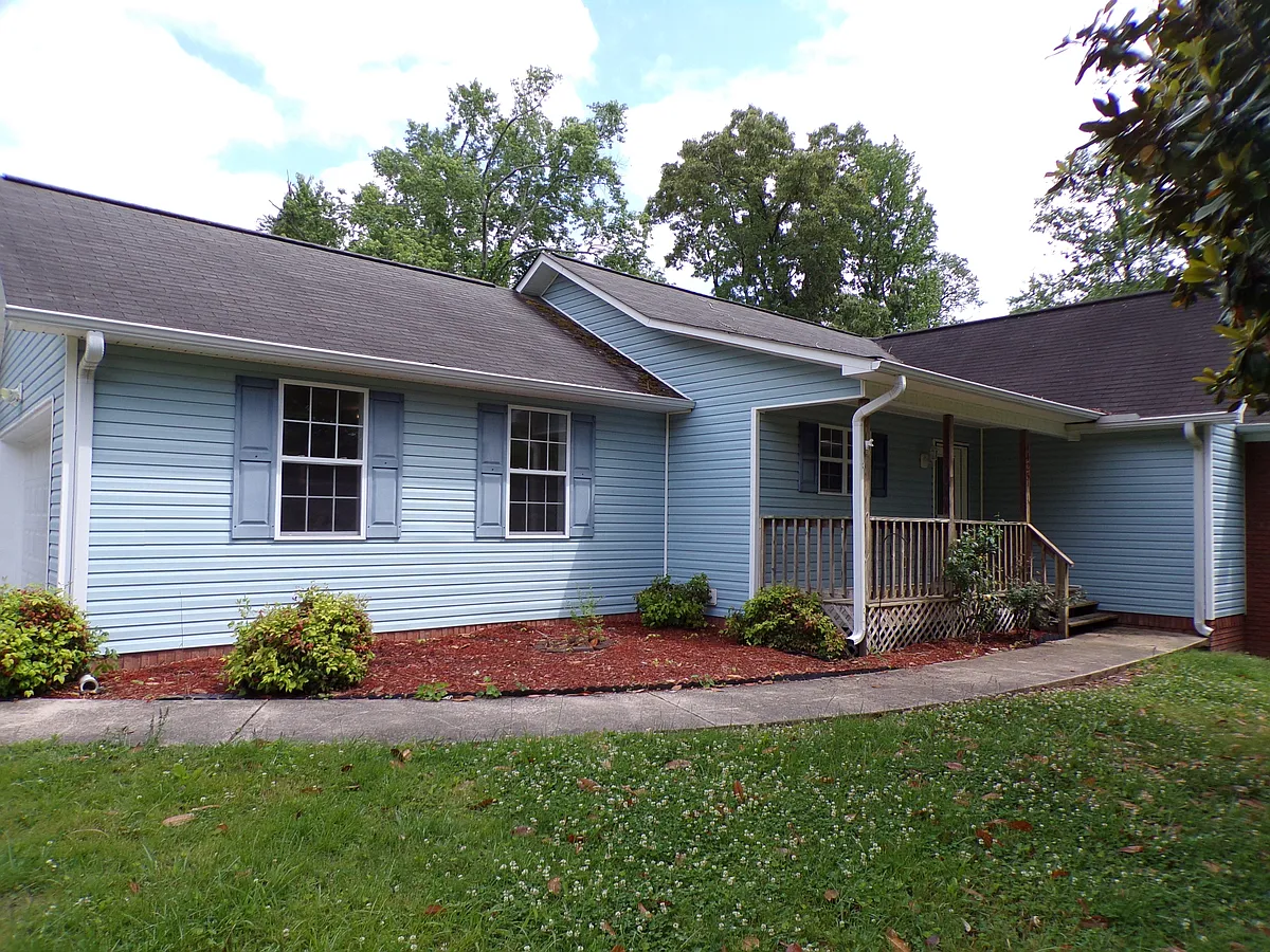 Building Photo - 1425 Hammerhill Rd