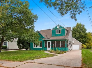 216 W Seymour St, Appleton, WI 54915