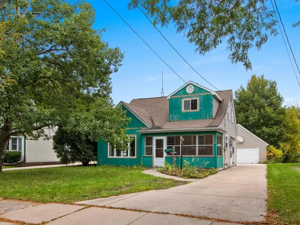 216 W Seymour St, Appleton, WI 54915