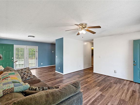 5th image of 489 Eddinger Rd