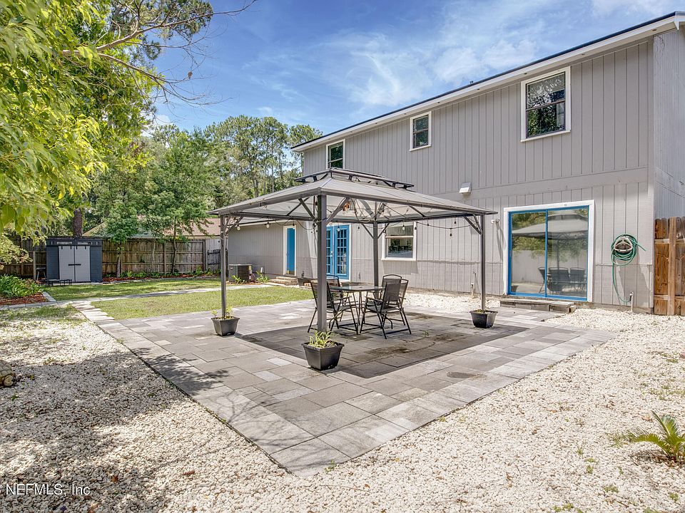 1st image of 7018 HOLIDAY HILL Court