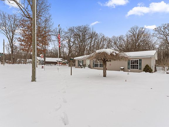 3rd image of 20162 Wedgewood Dr
