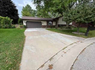 2110 W Marquette St, Appleton, WI 54914