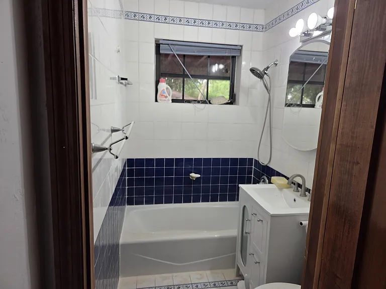 164 Navajo St — Photo 10