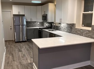 1425 N Wood St #1F, Chicago, IL 60622