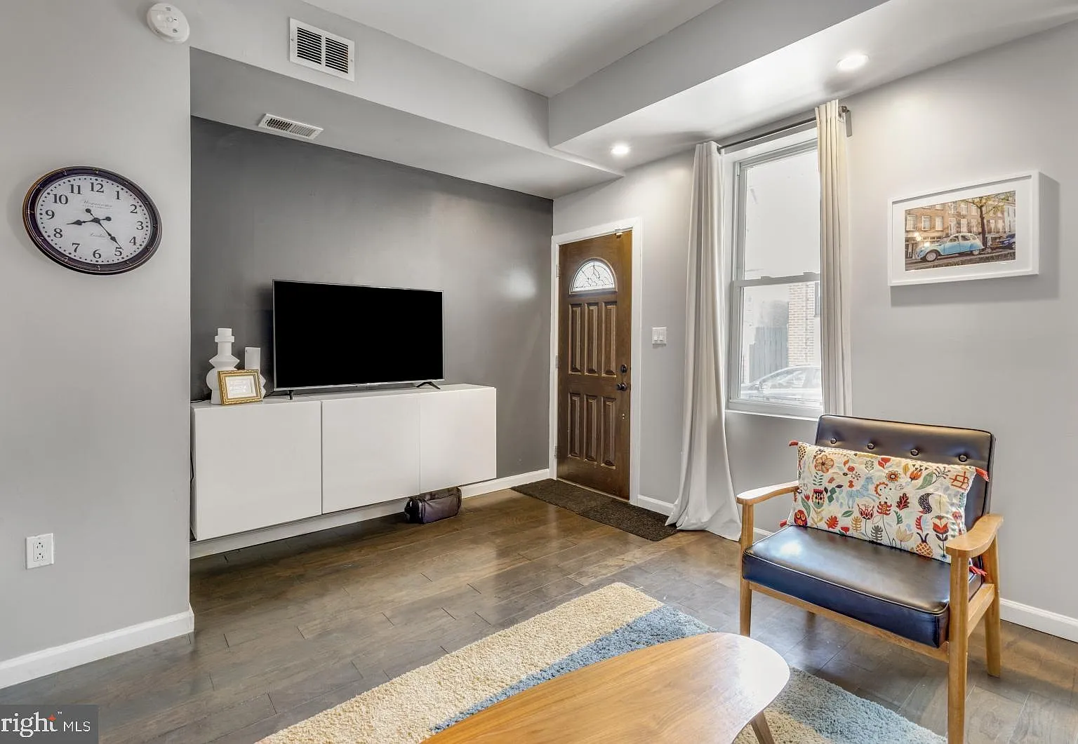3 bed, 1.5 bath, 1200 sqft, $2,895 — Photo 4