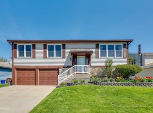 1879 Gregory Ave, Glendale Heights, IL
