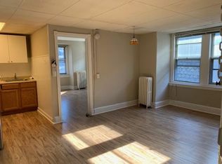 4814 Warrington Ave #3R, Philadelphia, PA 19143