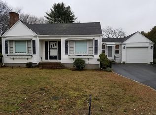 326 Mayfield Ave, Cranston, RI 02920