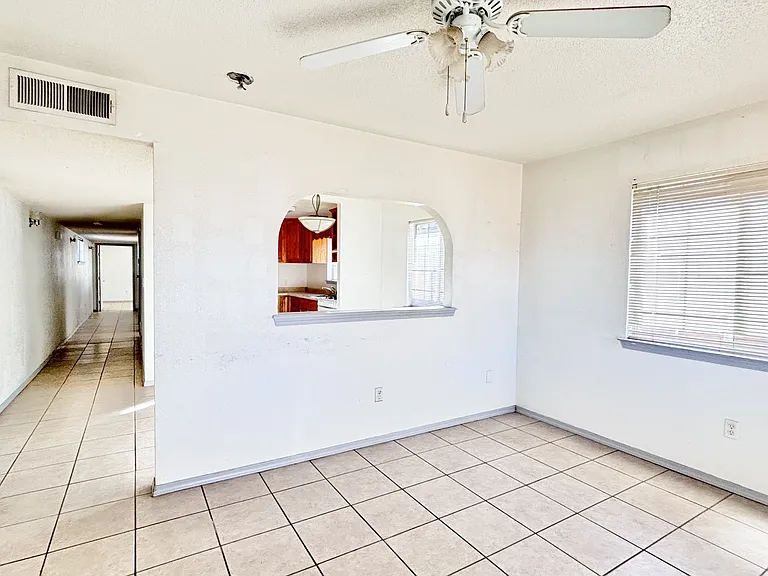 2717 Idalia Ave #B — Photo 4
