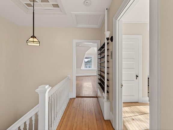 3rd image of 7 Walker Street #3