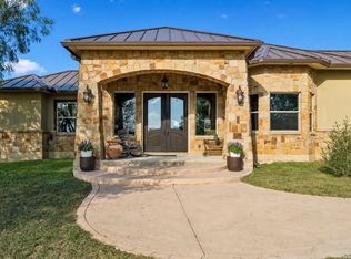 230 Casarez Rd, Pleasanton, TX 78064