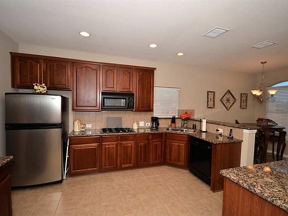 4th image of 1331 Chase Oaks Dr