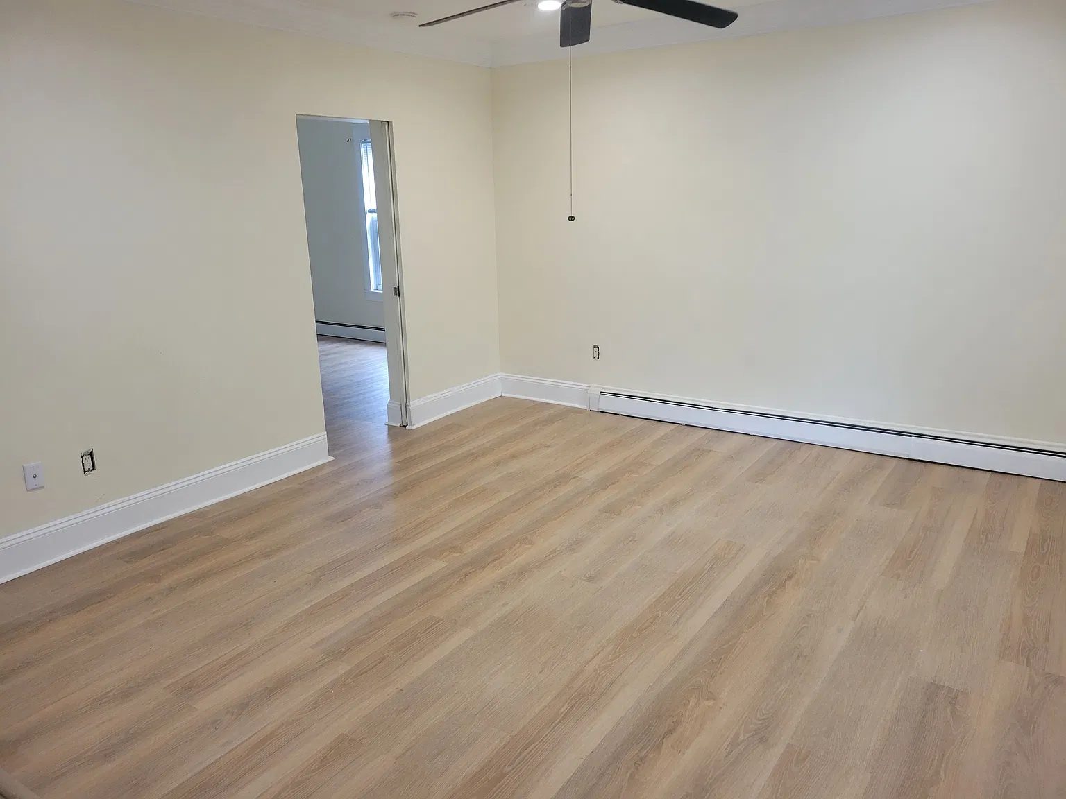 2 bed, 1030 sqft, $2,250 — Photo 3