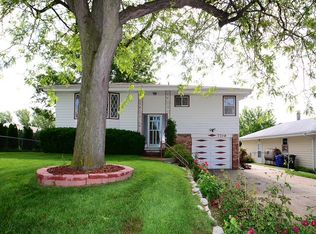7709 S 37th St, Bellevue, NE 68147