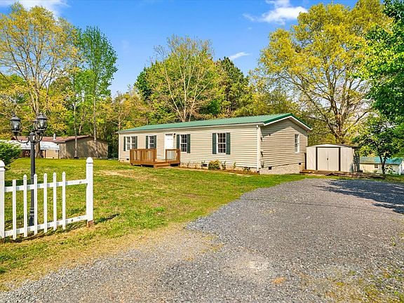 4th image of 775 Ridgeview Cir