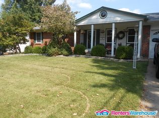 2140 Glenoro Dr, Florissant, MO 63033