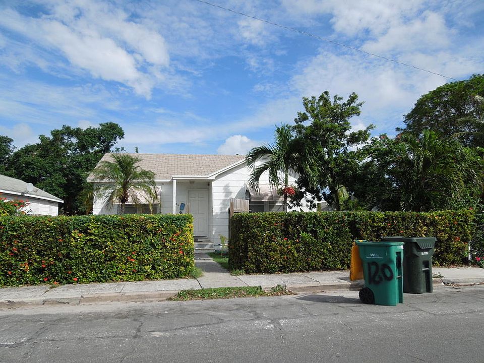 1st image of 120 S C St