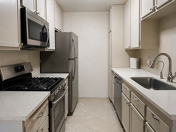2nd image of 5460 White Oak Ave Unit C310