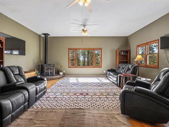 5th image of 959 Sierra Drive
