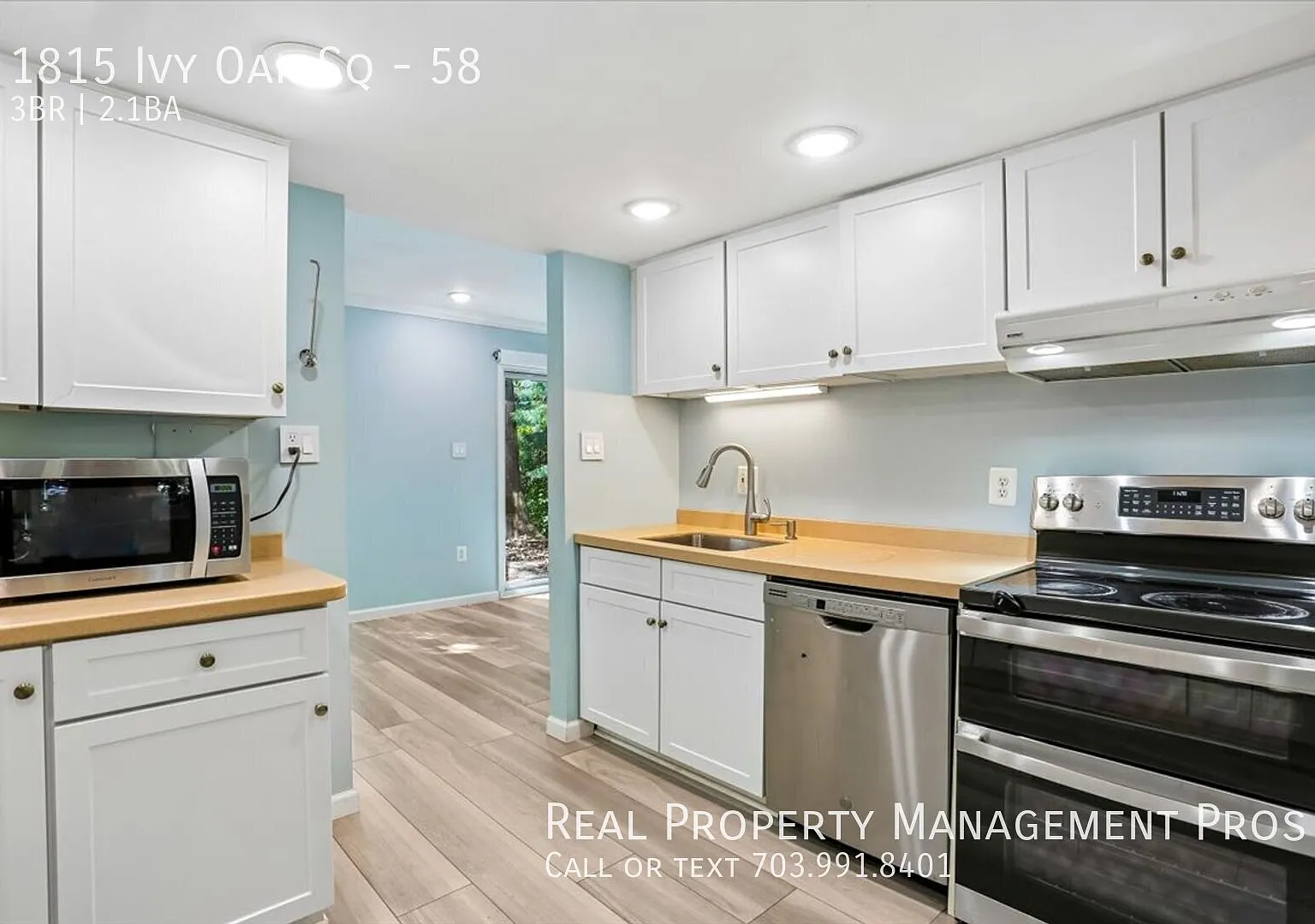Beautiful Townhouse-Style Condo For Rent in Ivy Oak Condominiums! — Photo 4