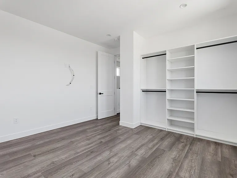1325 W Ash Ave #B — Photo 10