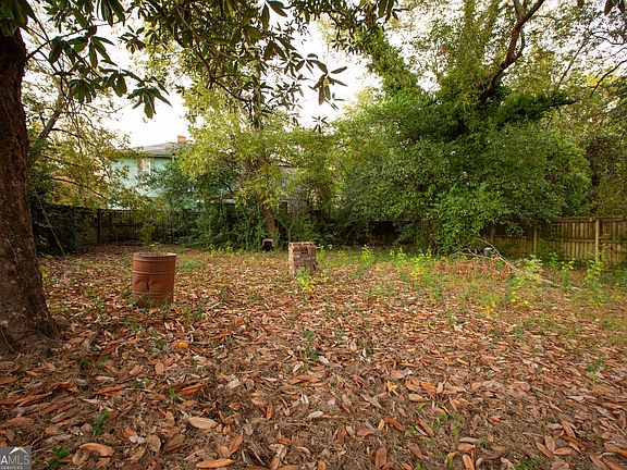 3rd image of 2801 8th St