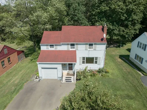 3513 Maplecrest Dr, Vestal, NY 13850