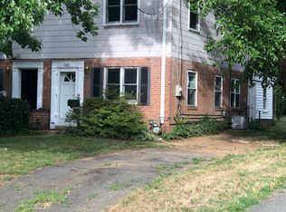 5851 Blaine Dr, Alexandria, VA 22303