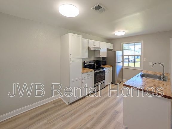 2nd image of 7815 Jasper Ave