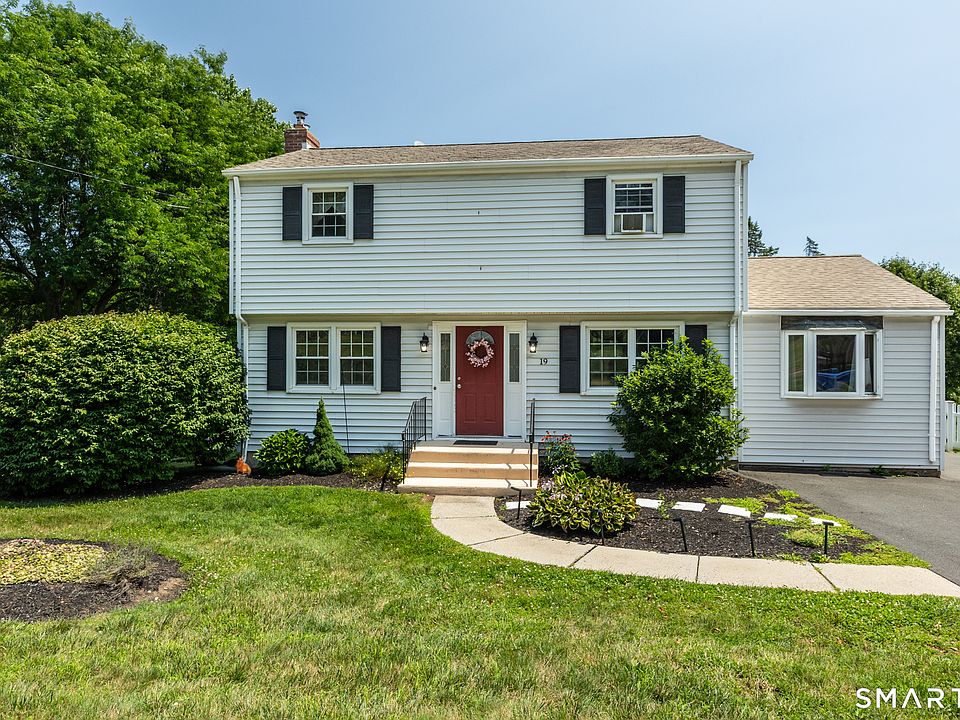 1st image of 19 Hillside Drive