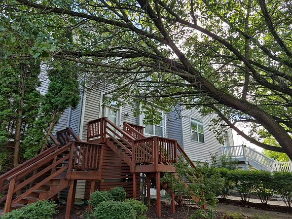 3rd image of 48403 Surfside Dr