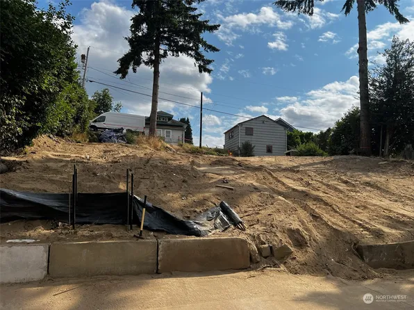 1623 4th Street, Bremerton, WA 98337