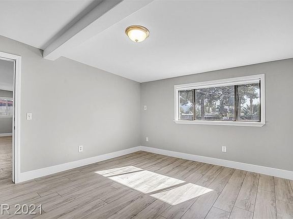 5th image of 3024 Lawndale St