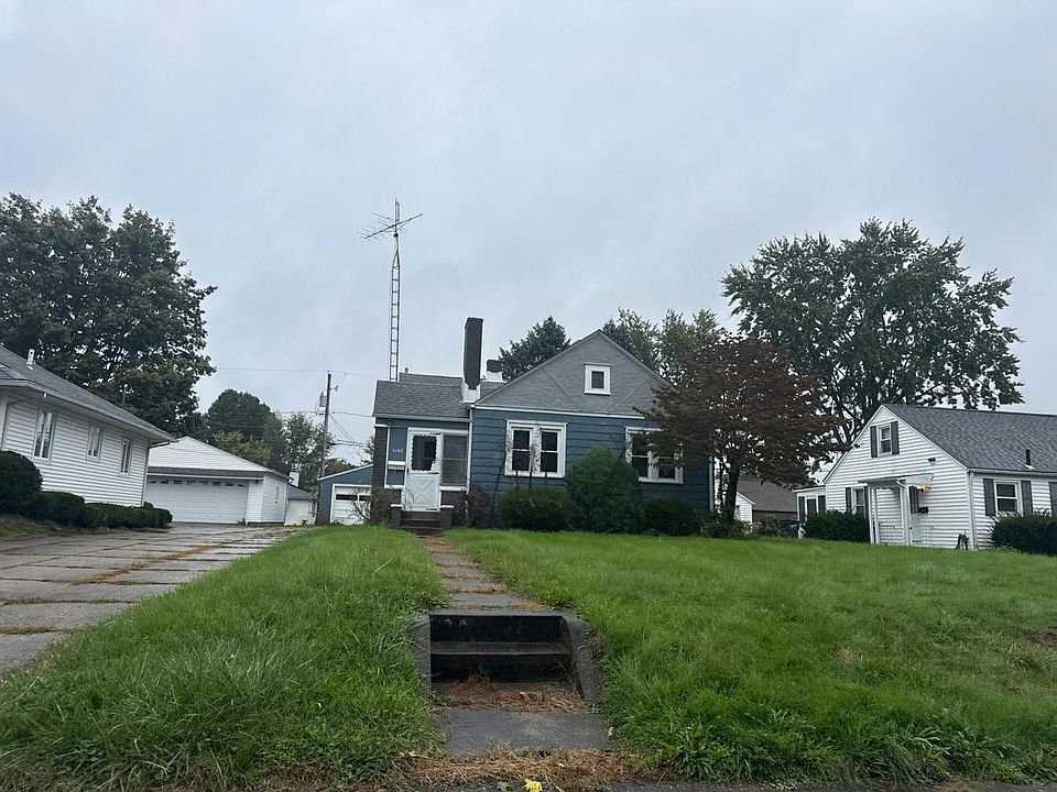 1st image of 1142 Western Ave SW