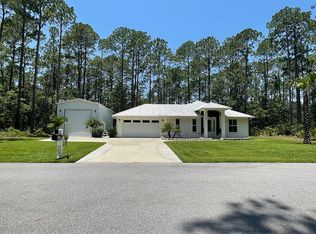 98 Island Grove Dr, Freeport, FL 32439