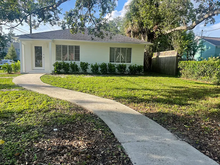 4223 W Empedrado St — Photo 1
