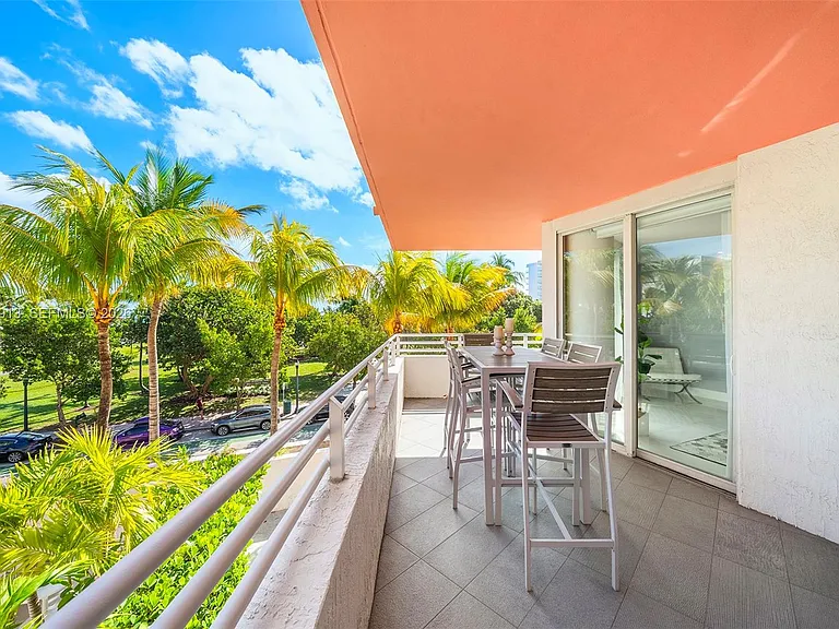 226 Ocean Dr #3C — Photo 9