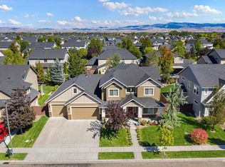 566 W Dreyfuss Ln, Meridian, ID 83646