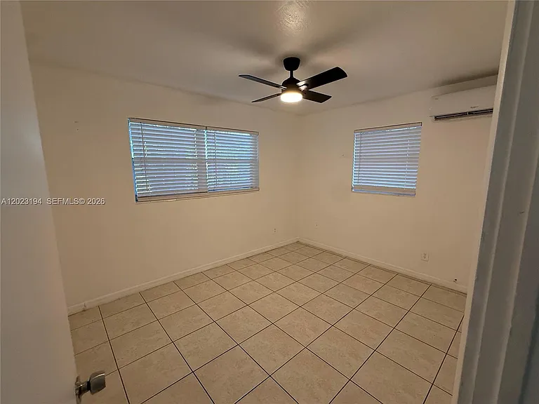 2216 Fillmore St #1-10 — Photo 7